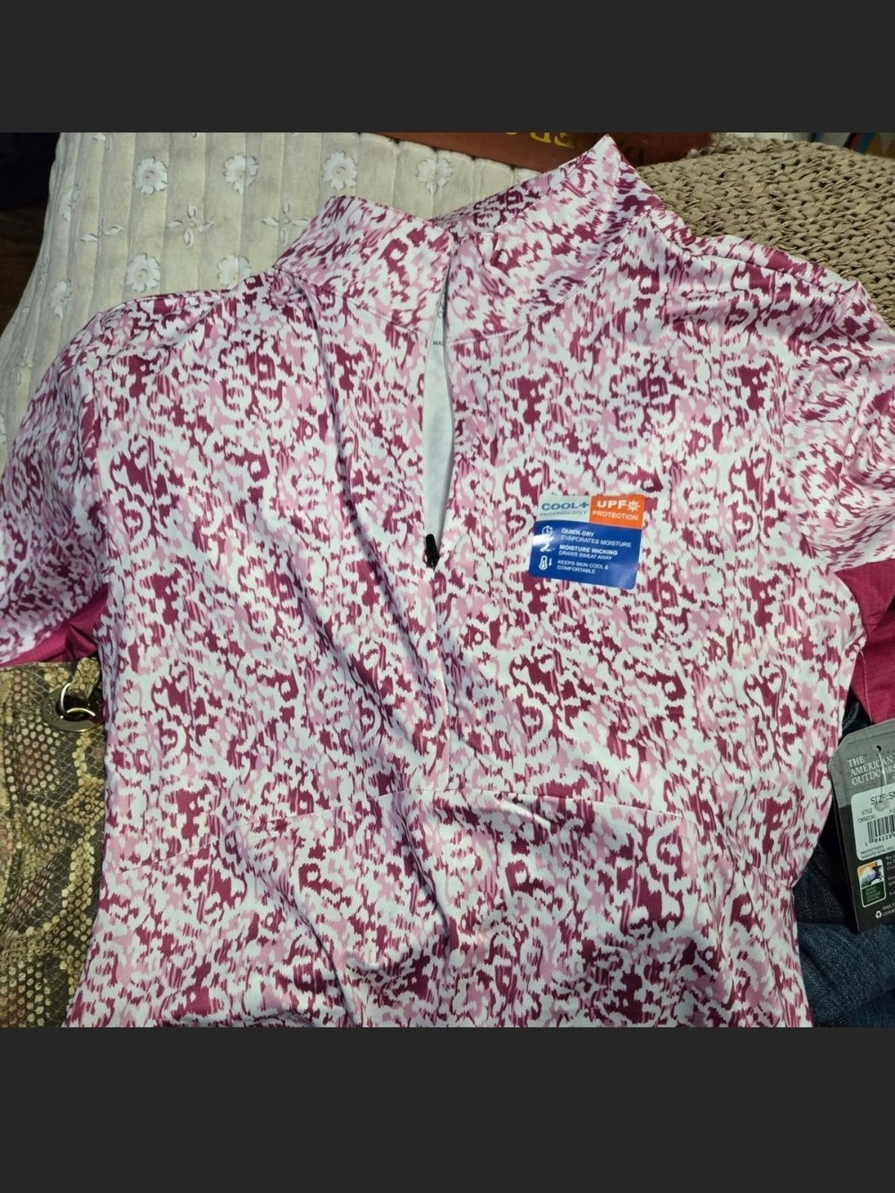 Pinkish Long Sleeve Quarter Zip, Light Weight Top. Size Small, NWT